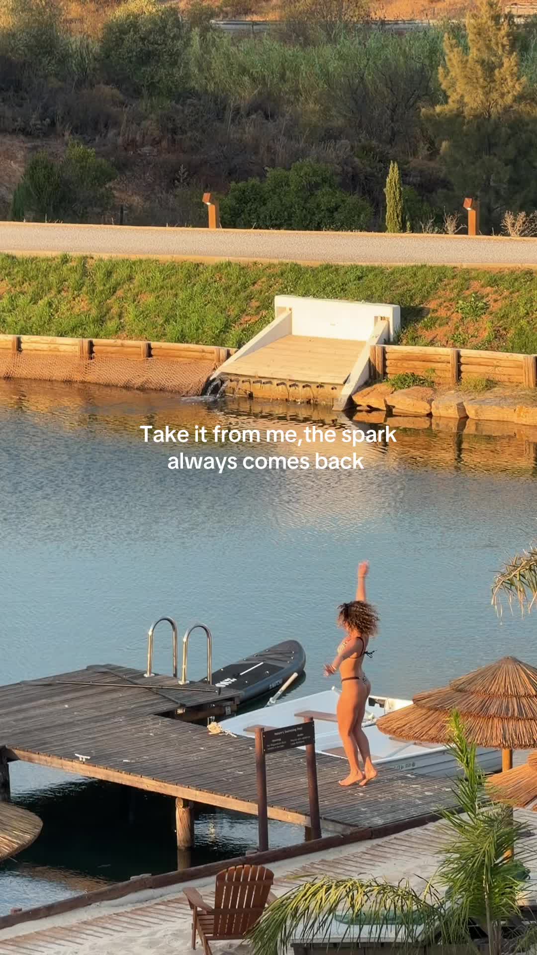 @elbuckles