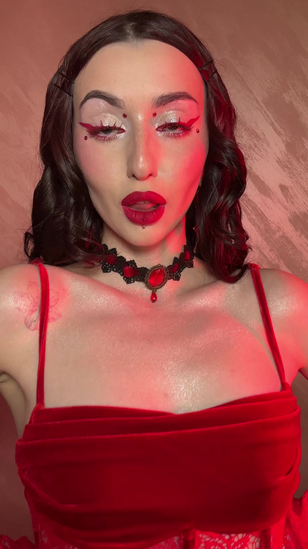 @freakiiielf