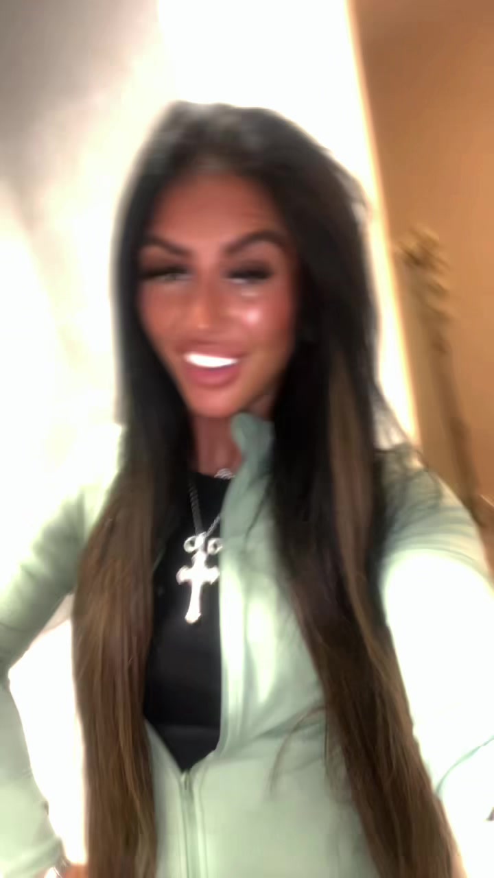 @courtneyreanne