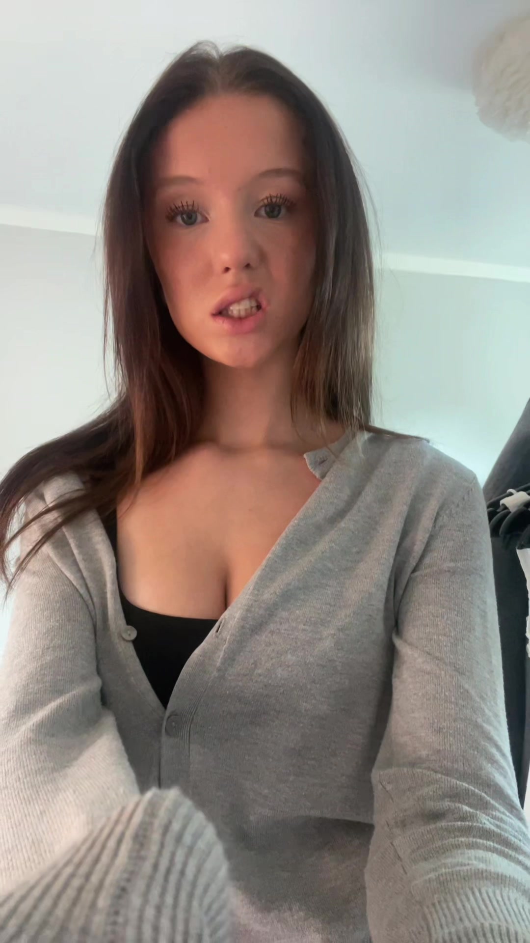@Loviss