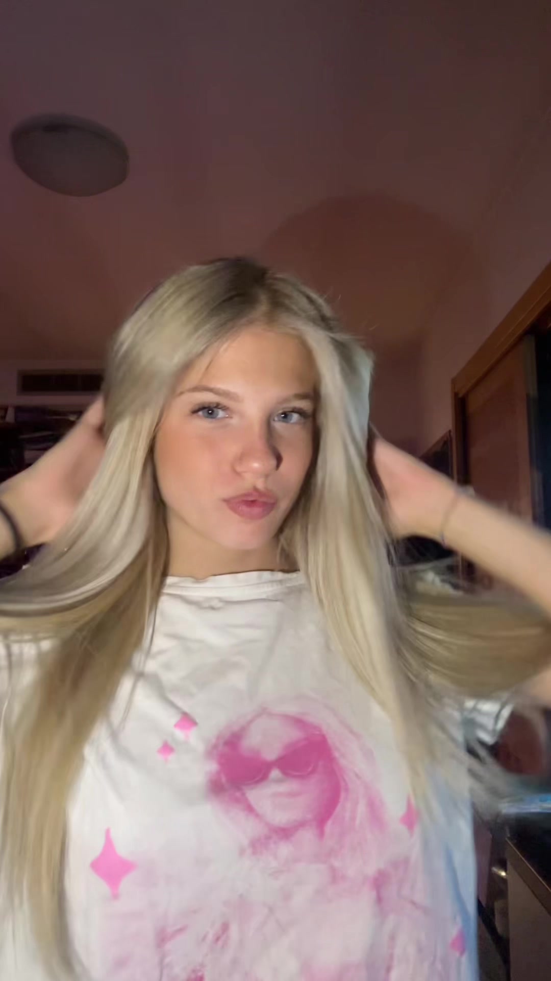 @vi