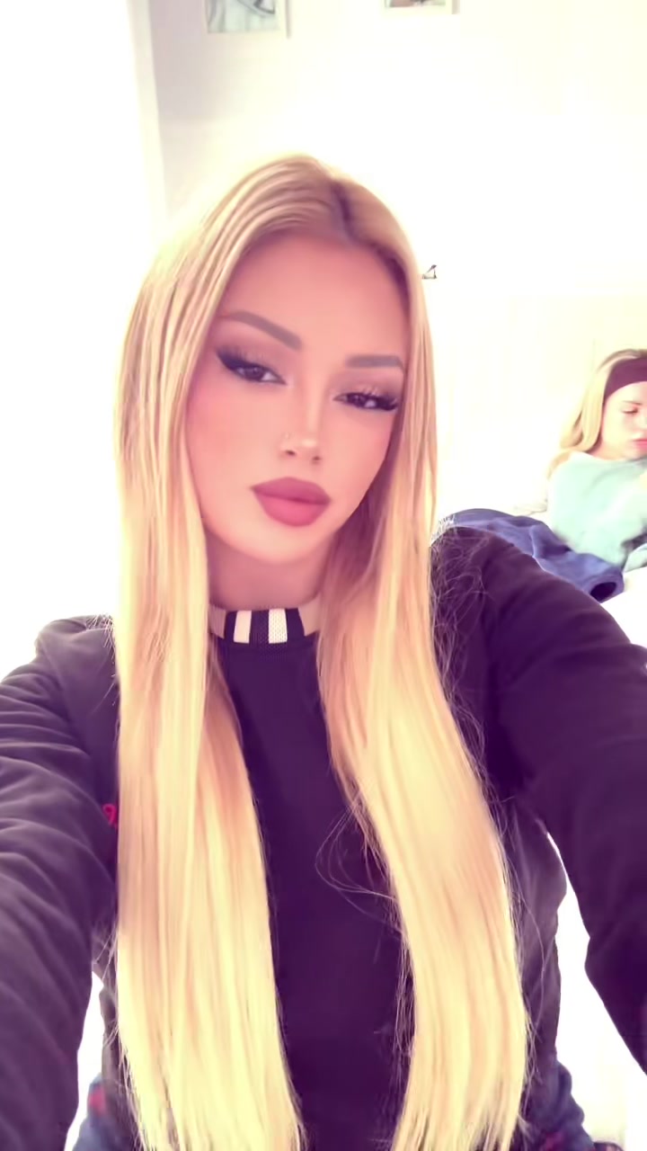@ѕнειlα ѕαиcнεz🍒
