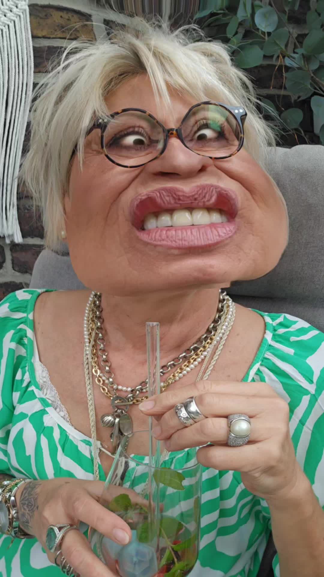 @tina