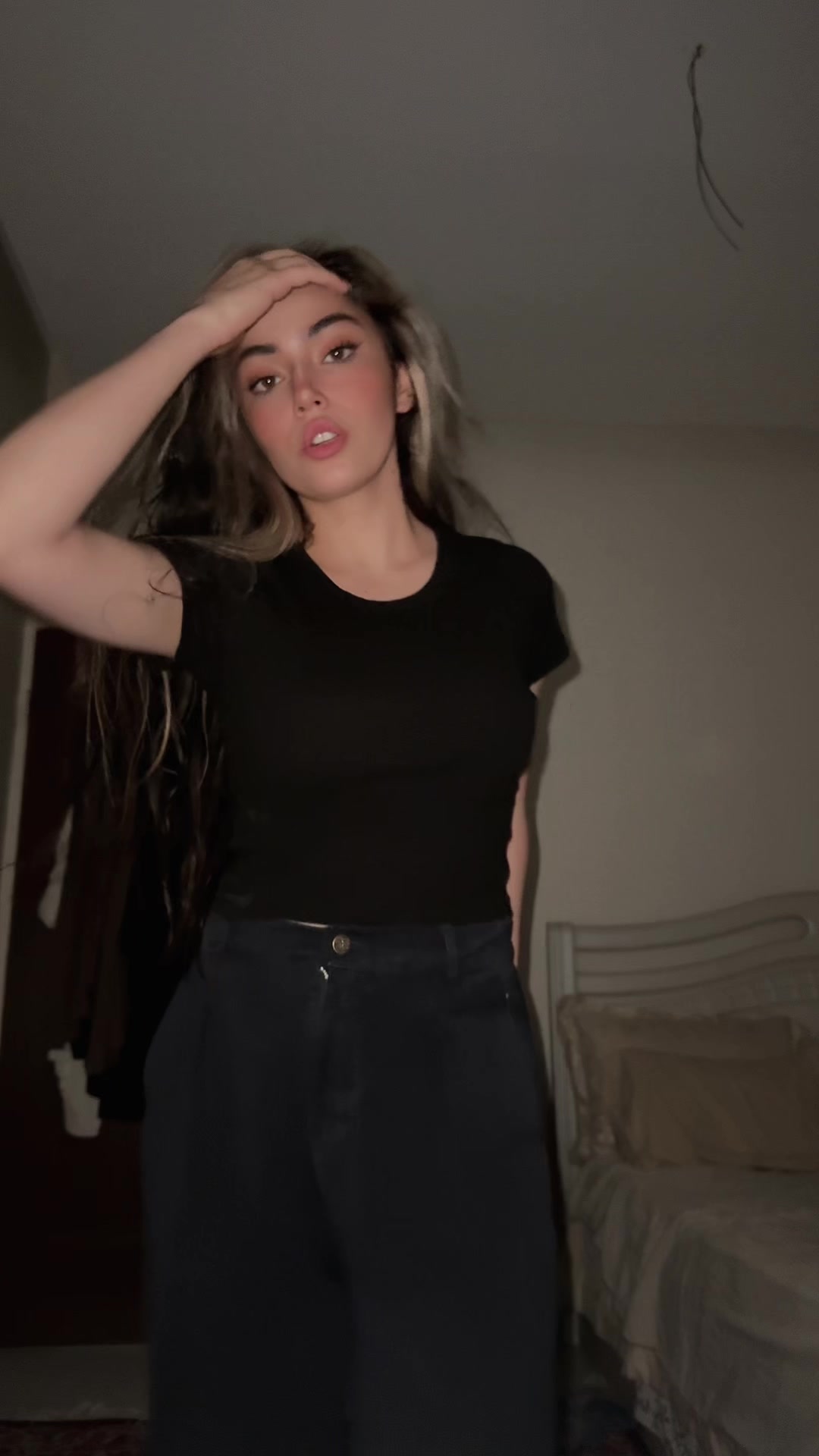 @Niayesh Khanian