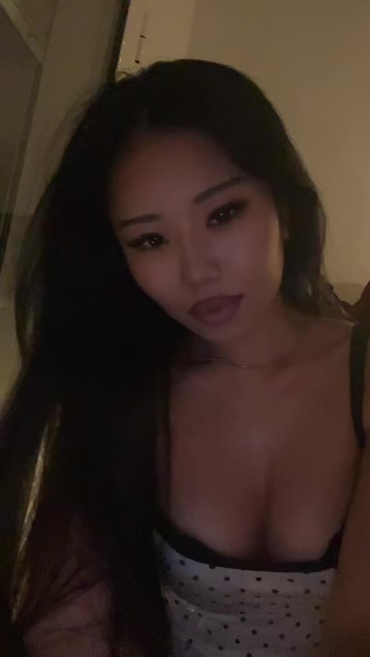 @Mia09