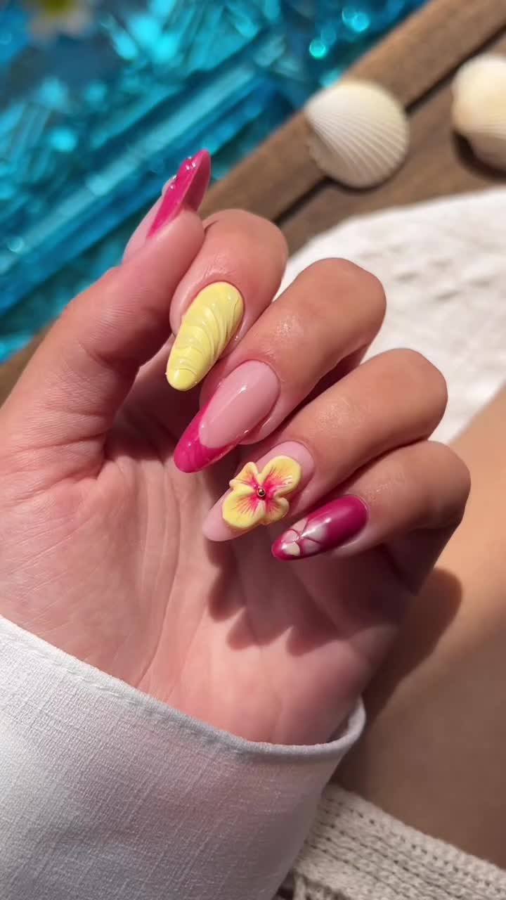 @Nail Inspo Curated ✨️