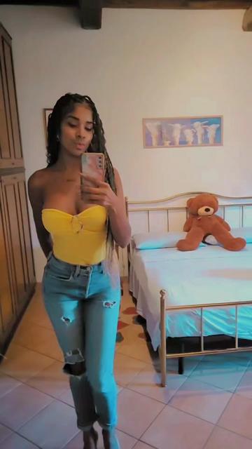 @lilibombom