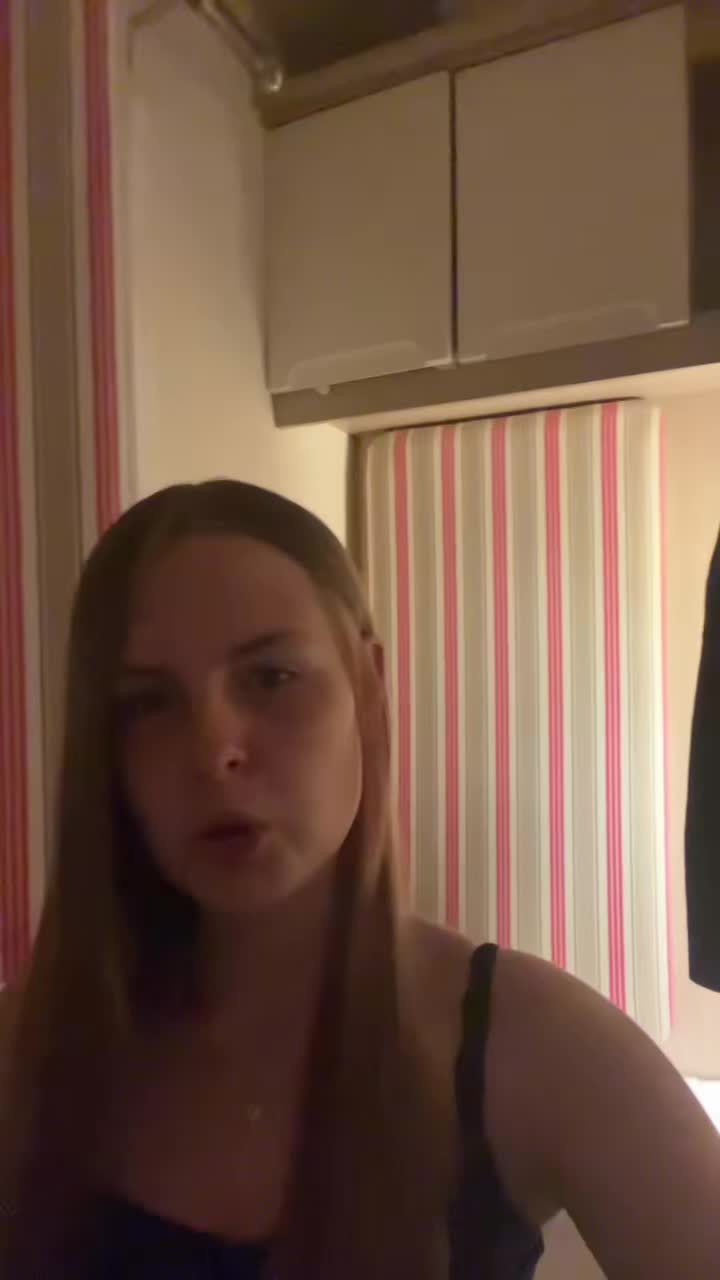 @👤