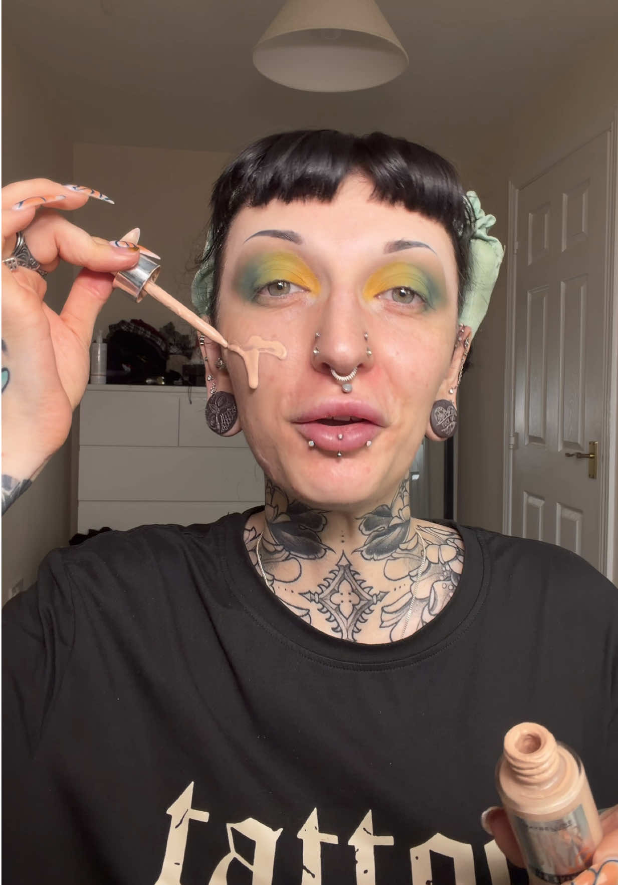 @𝕮𝖍𝖑𝖔𝖊 🖤