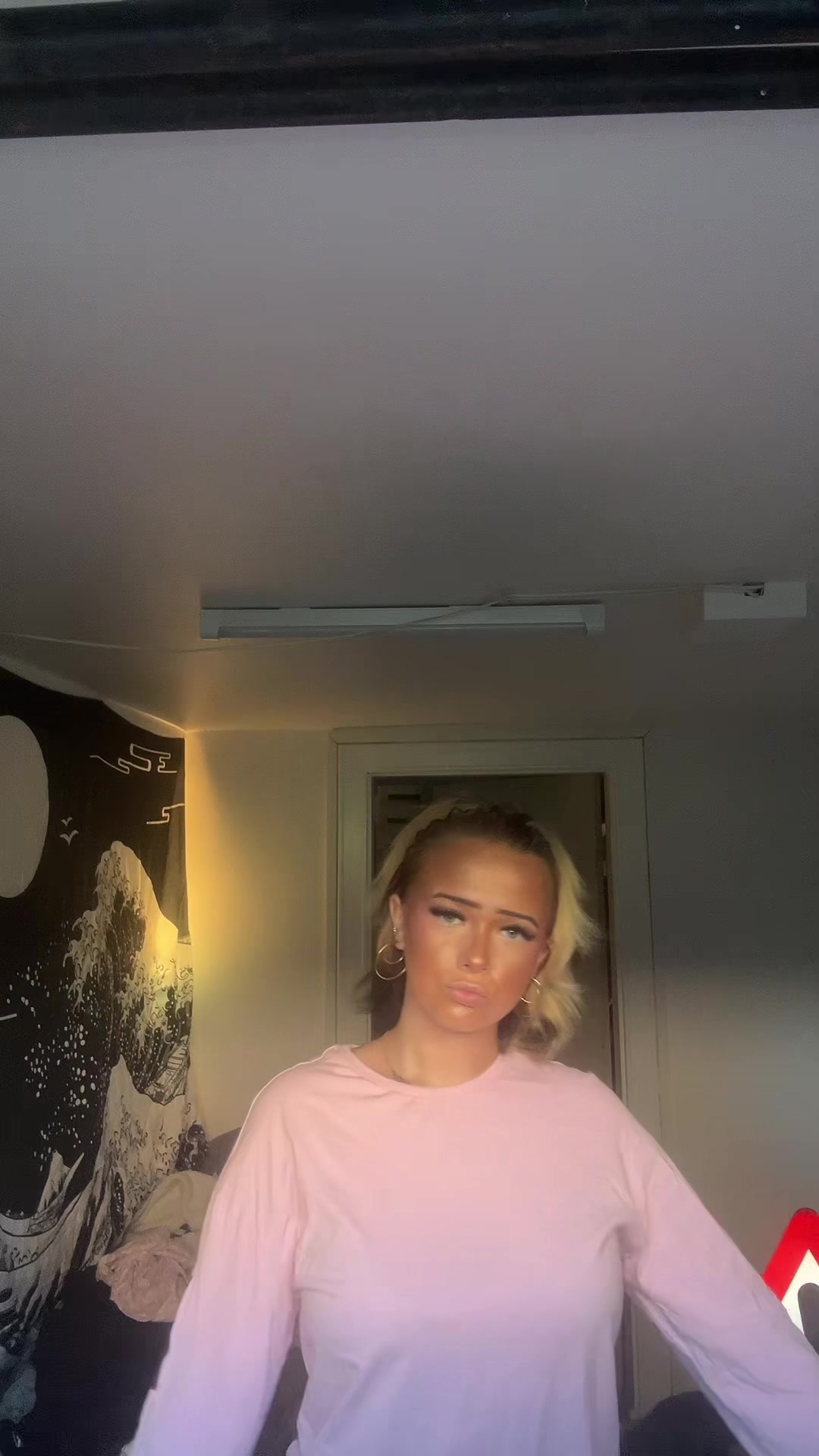 @𝓔𝓶𝓼👾