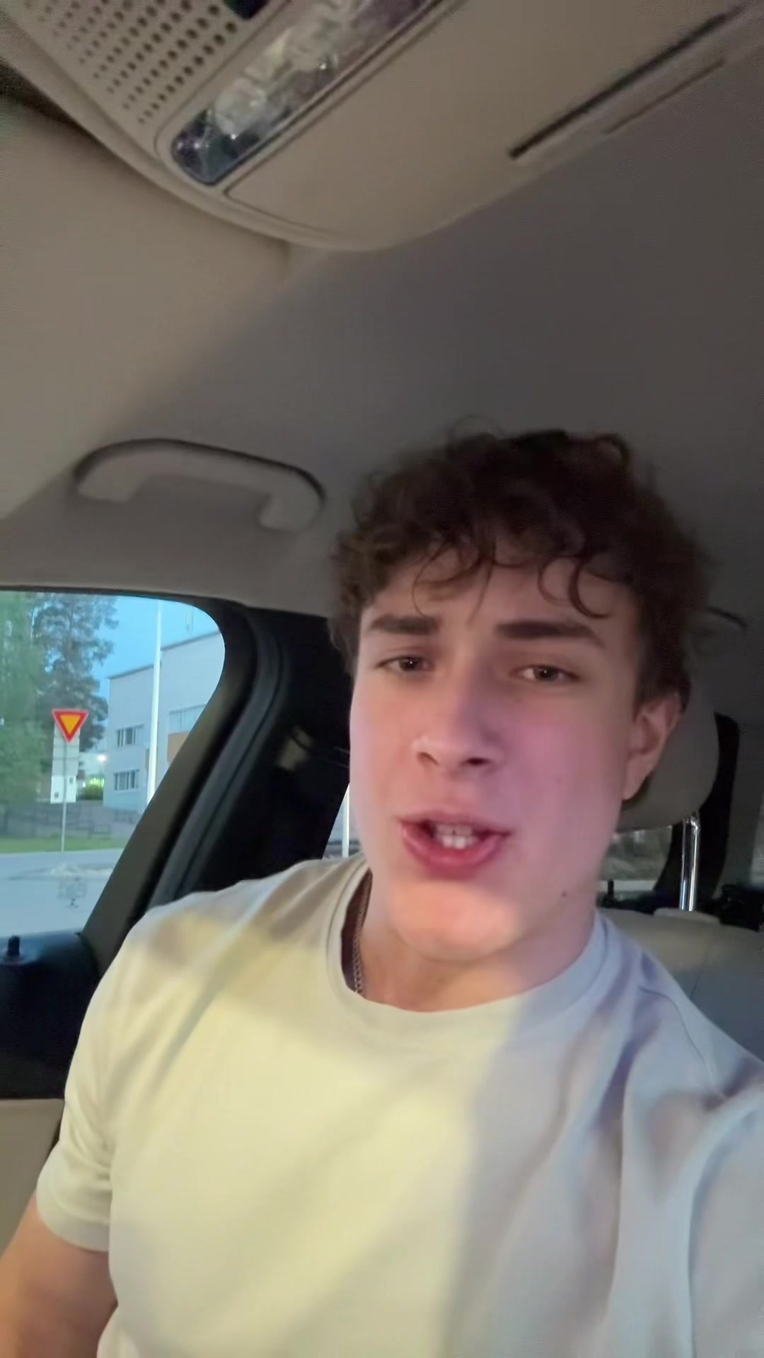 @Nicco