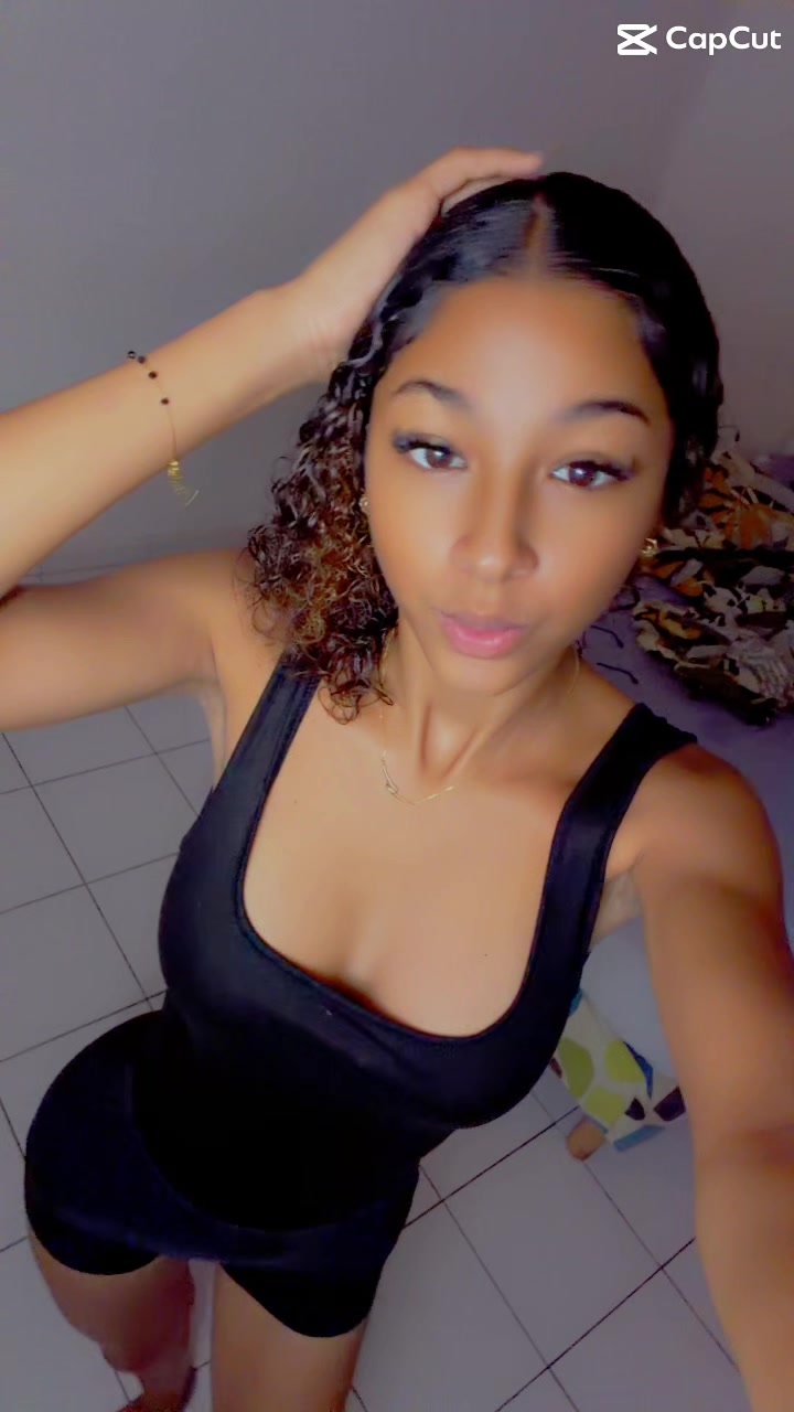 @Badnessi💋