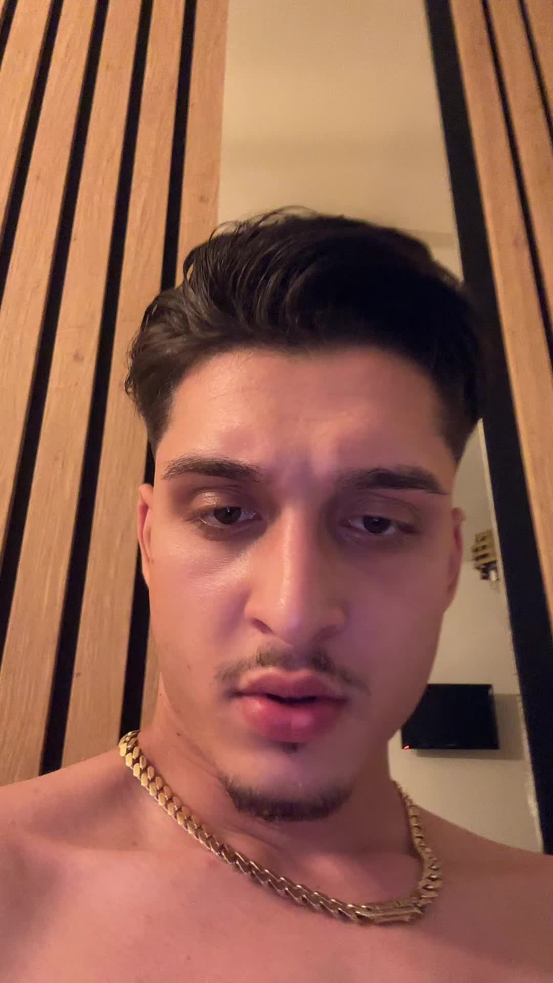 @AlecsandruMaryo