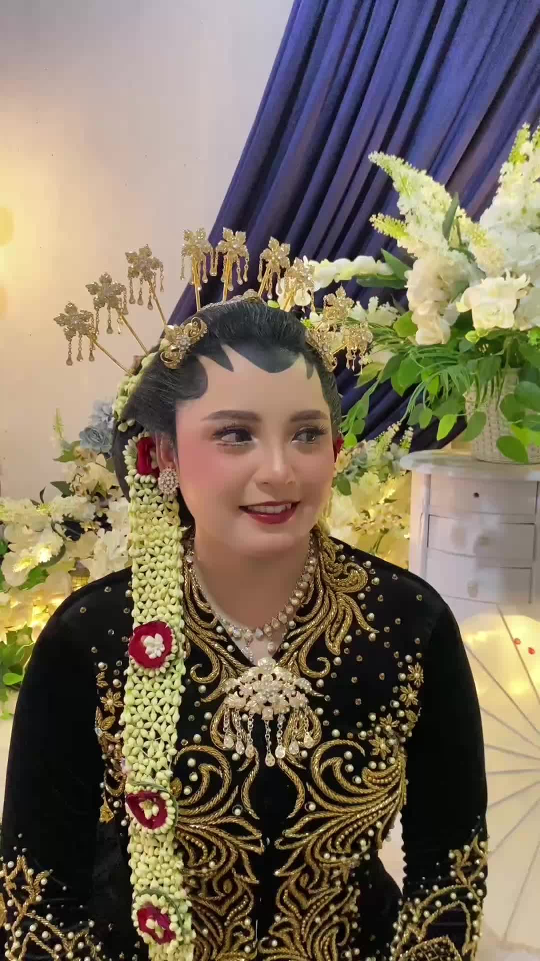 @girlDeva_
