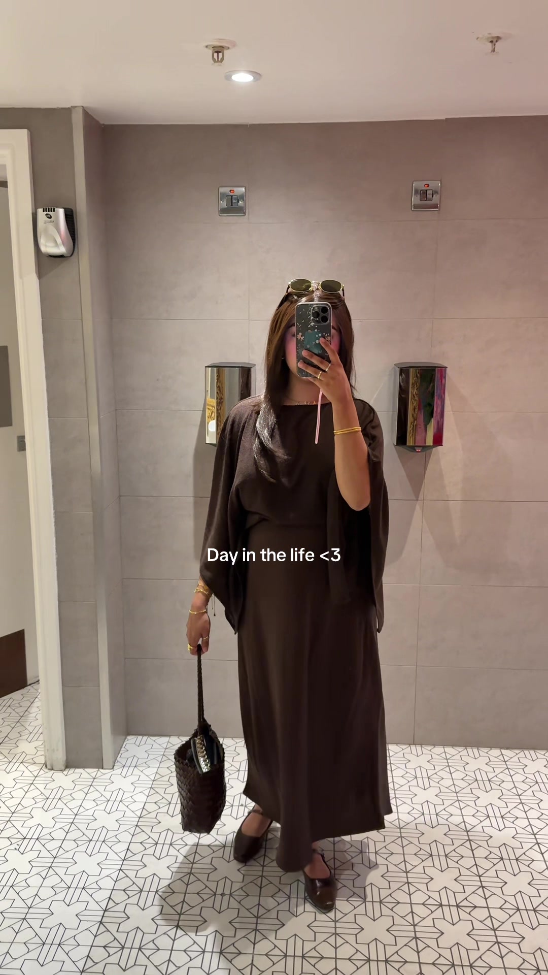 @farahs.finds_