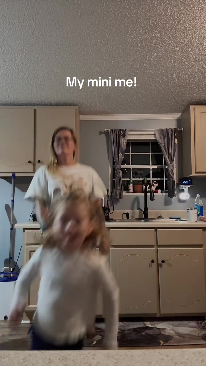 @holly_wood2427