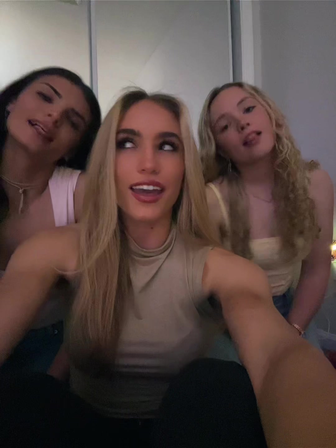 @reina.ch