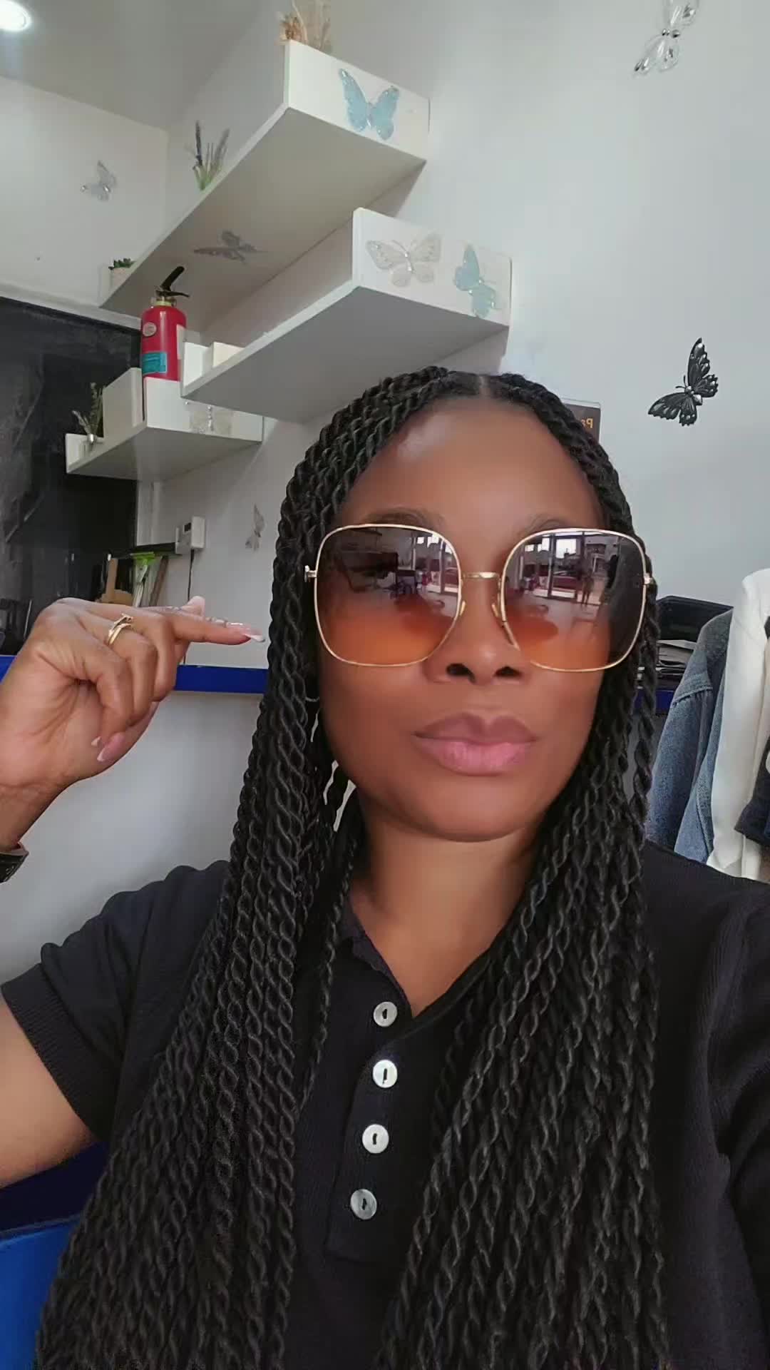 @Larissa Grâce Divine