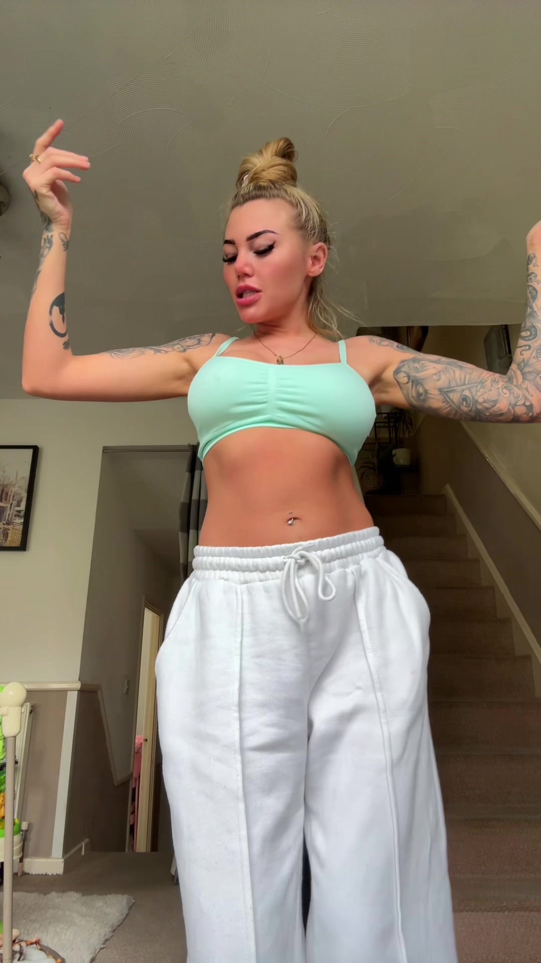 @Nicoletamikox