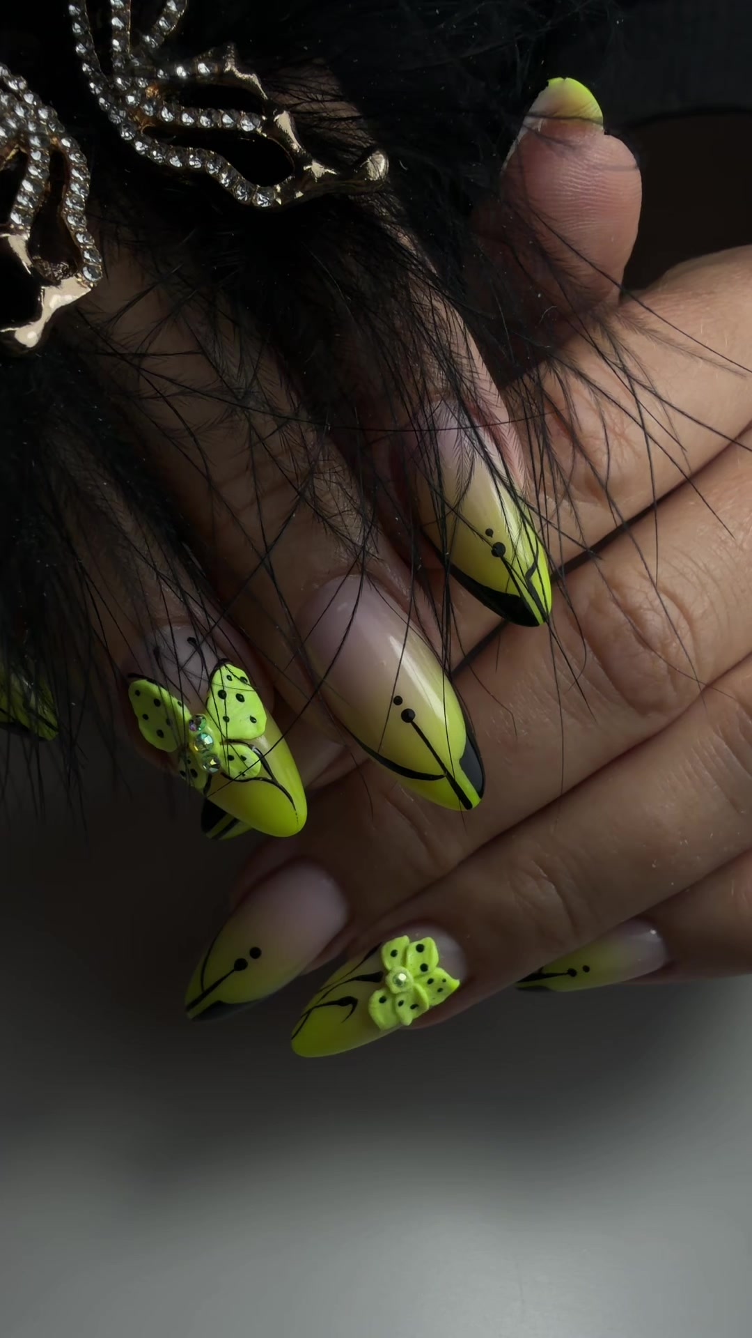 @ViolaViolett_NailArtist