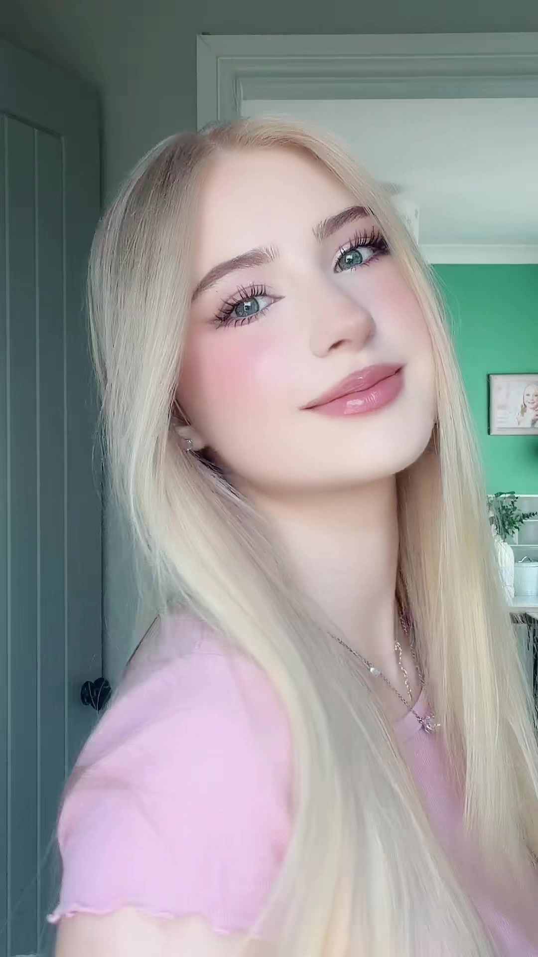 @Annabel Hughes 🦢🤍(mgmtbex)
