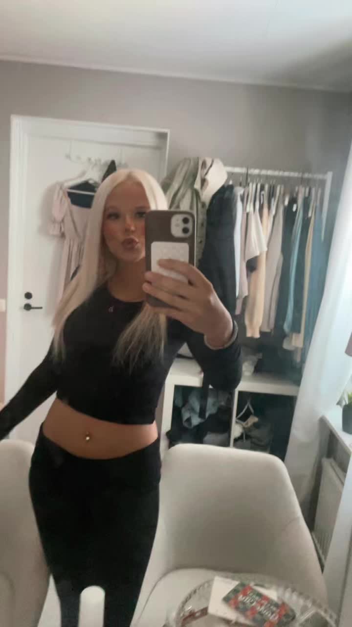 @𝓐𝓻𝔀𝓮𝓷 𝓟𝓪𝓾𝓵𝓲𝓷𝓪❤️
