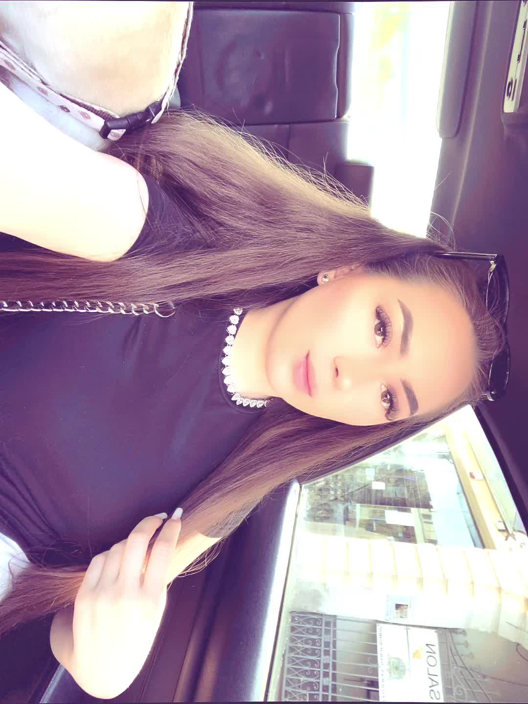 @ɛnd LARISA