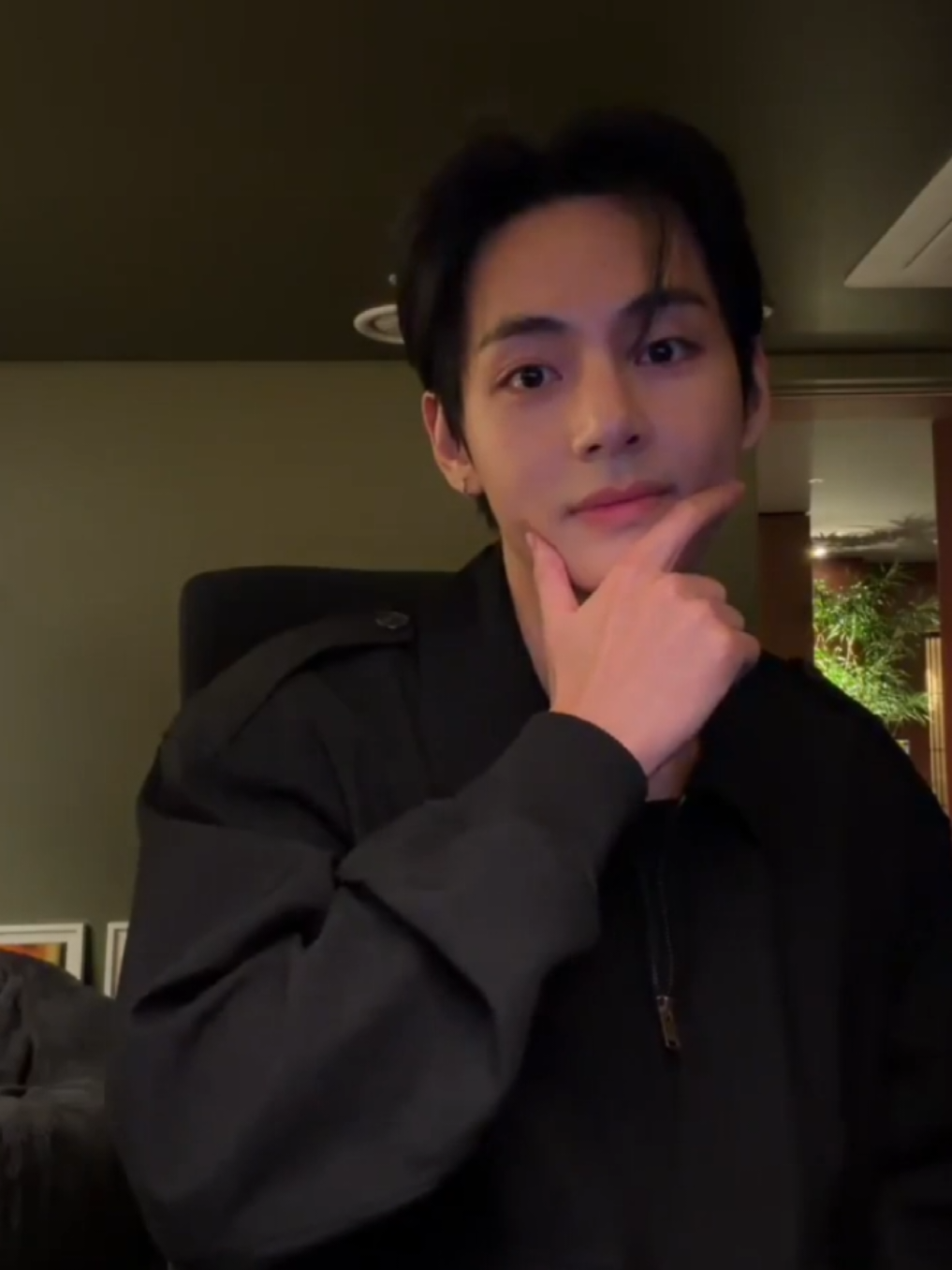 @๐โญโฌ๐ธโ๐๐โทโฌโญ๐