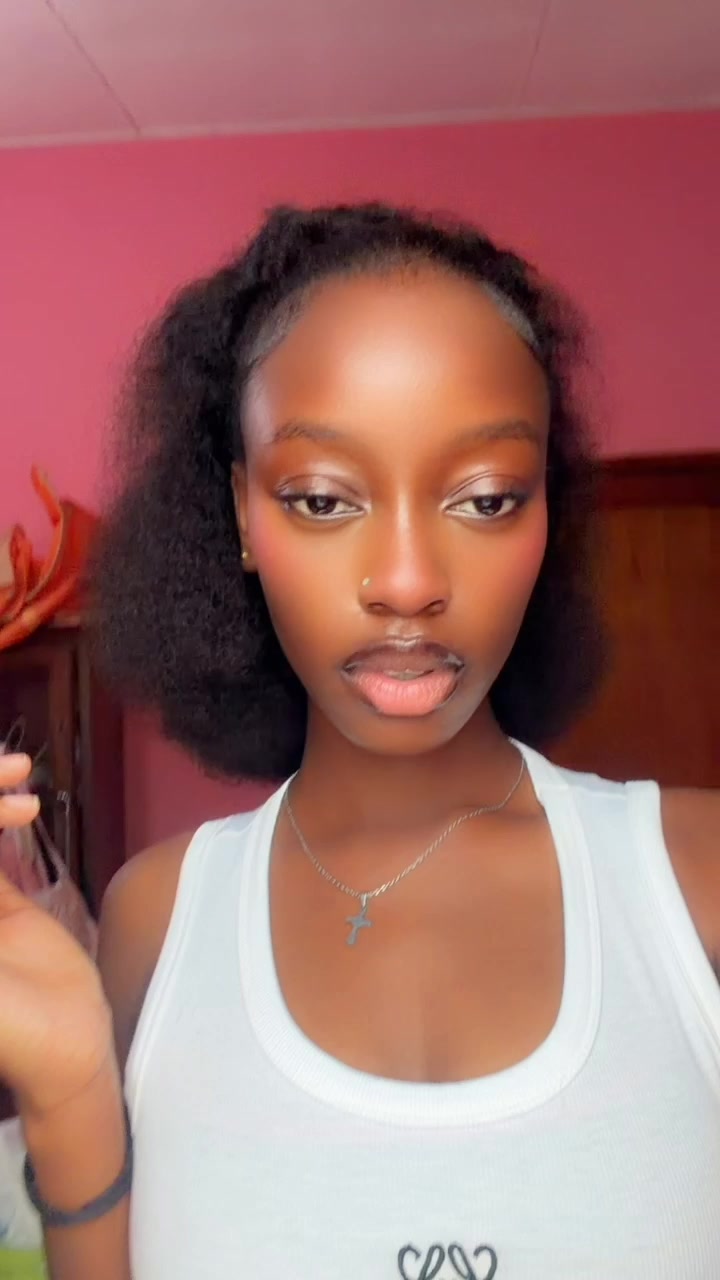 @12💋