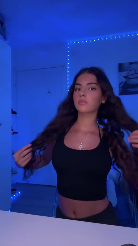 @👠
