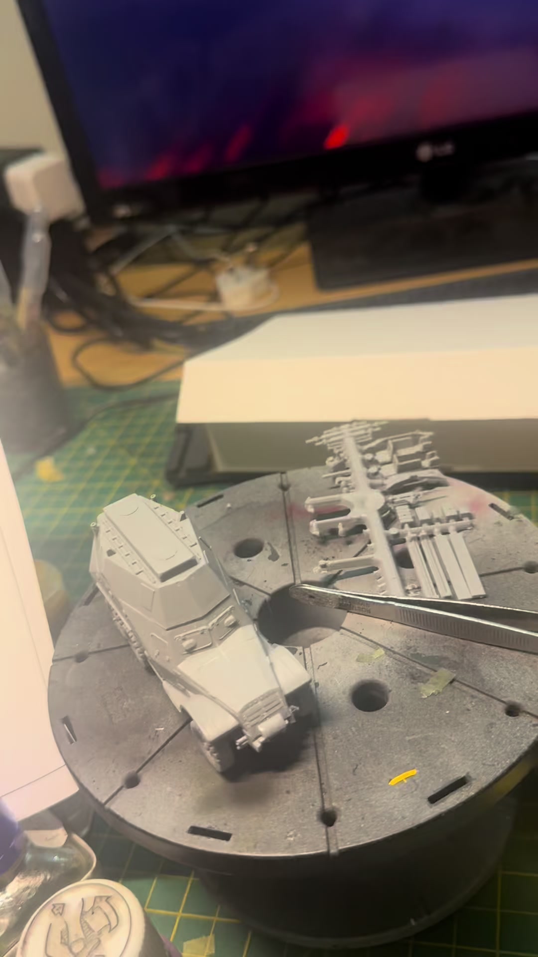 @The_grumpy_modeller
