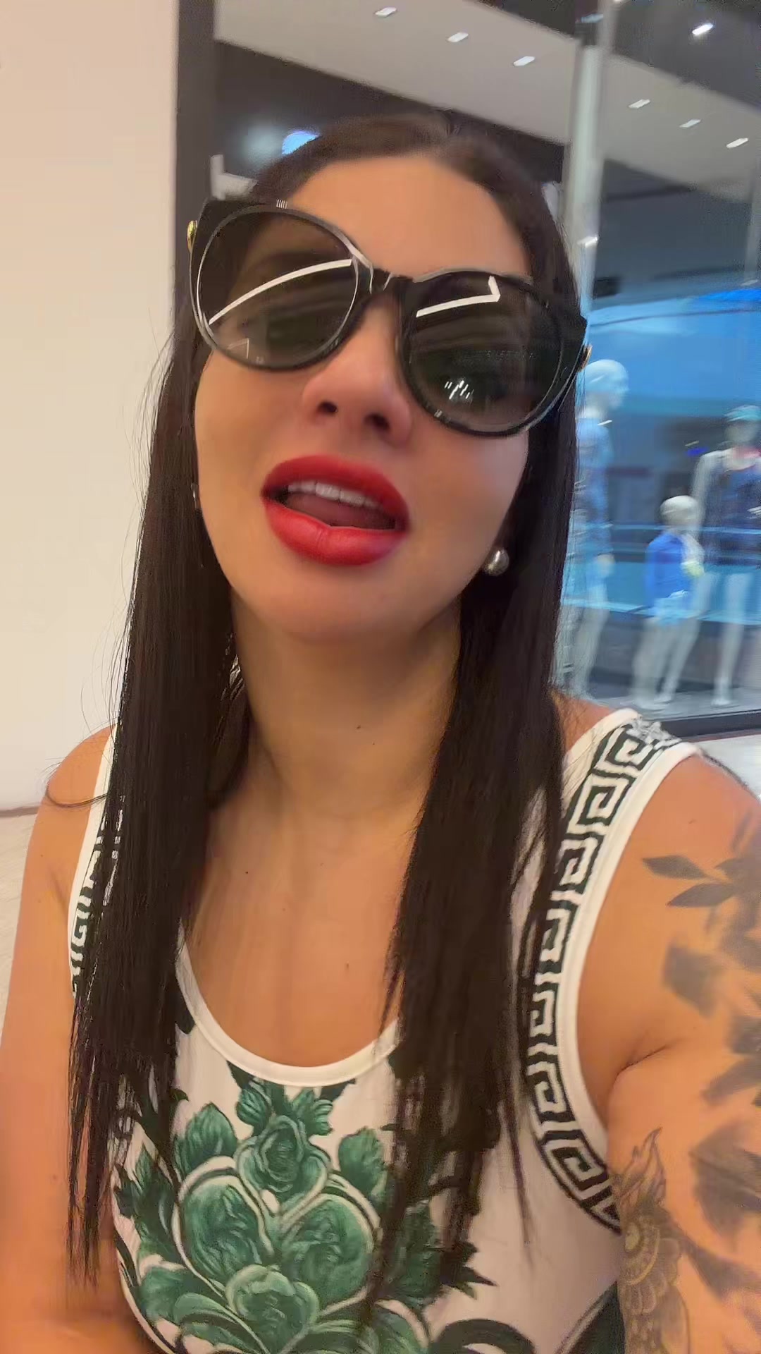 @Tatianita  malandri&ntilde;a😘