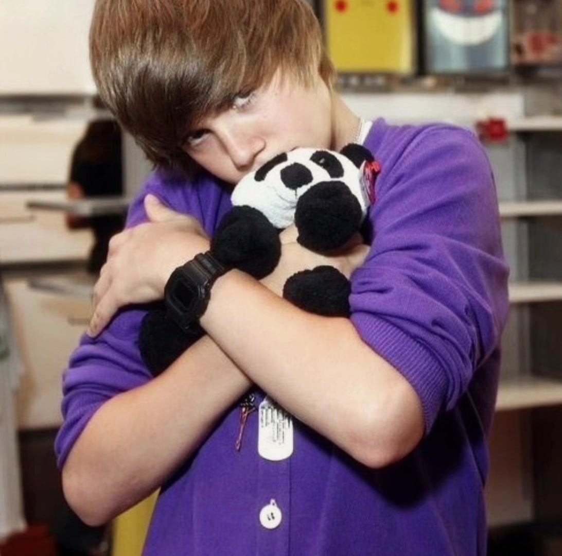 @JUSTIN
