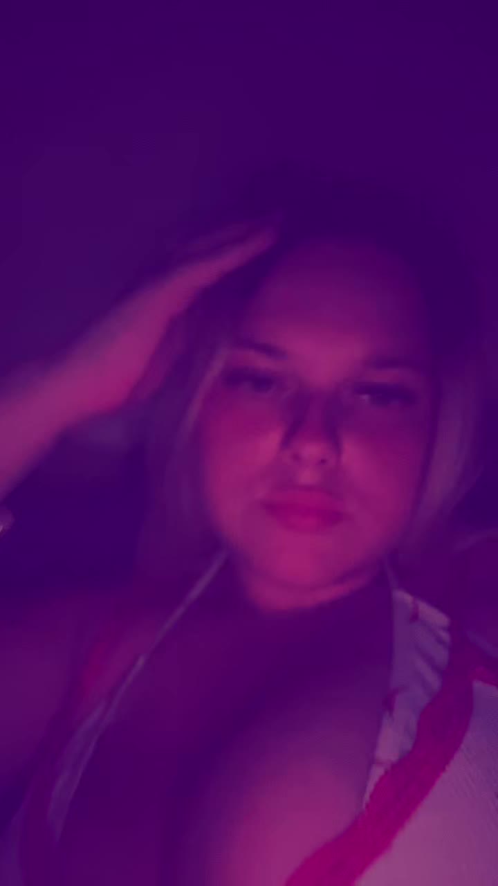 @Amielouise18
