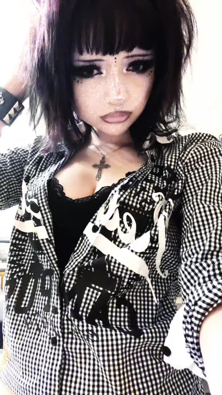 @𝐄𝐋𝐈𝐍𝐀??? 🐀