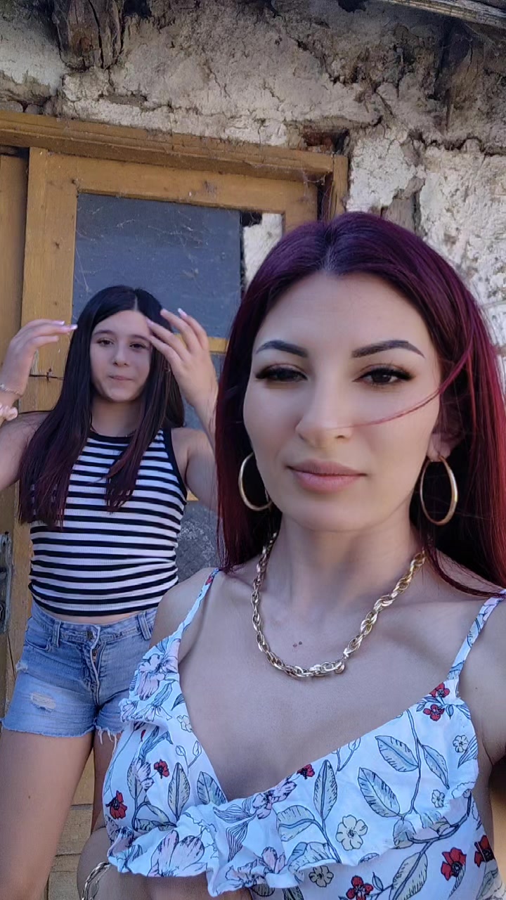 @👑Gyulia,cosmy