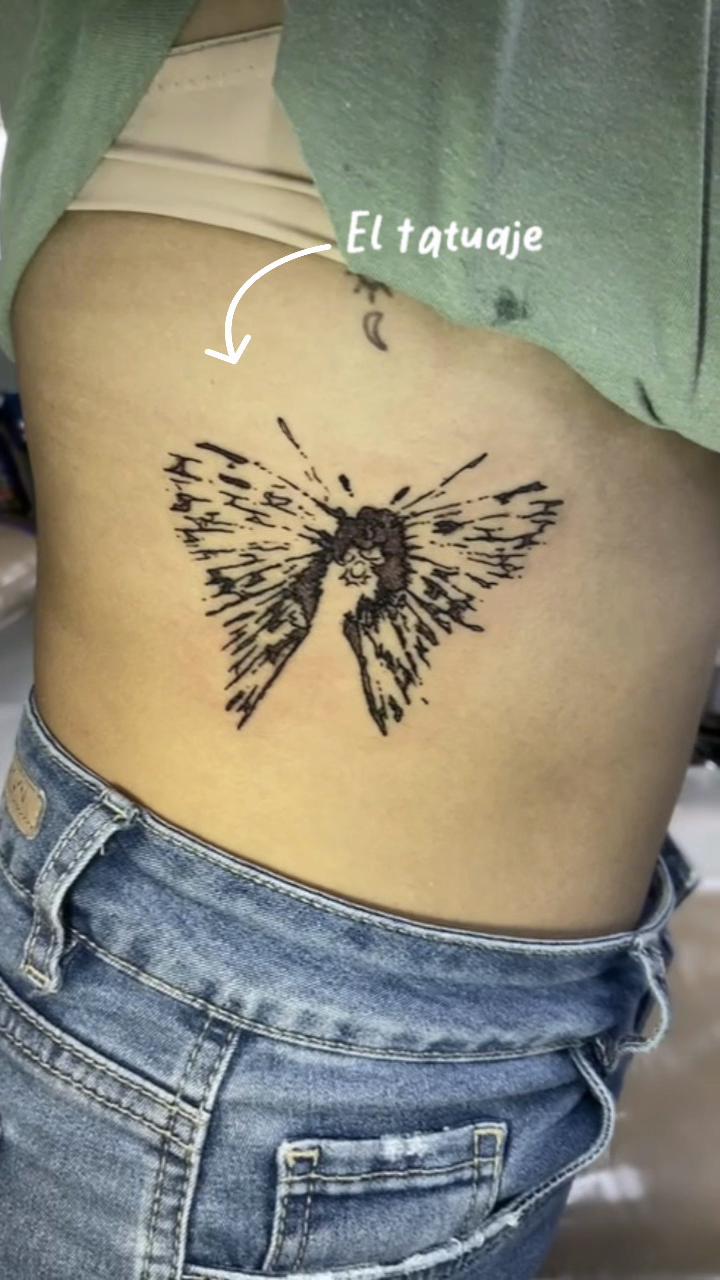 @Lina Vicuña ~ Tatuadora