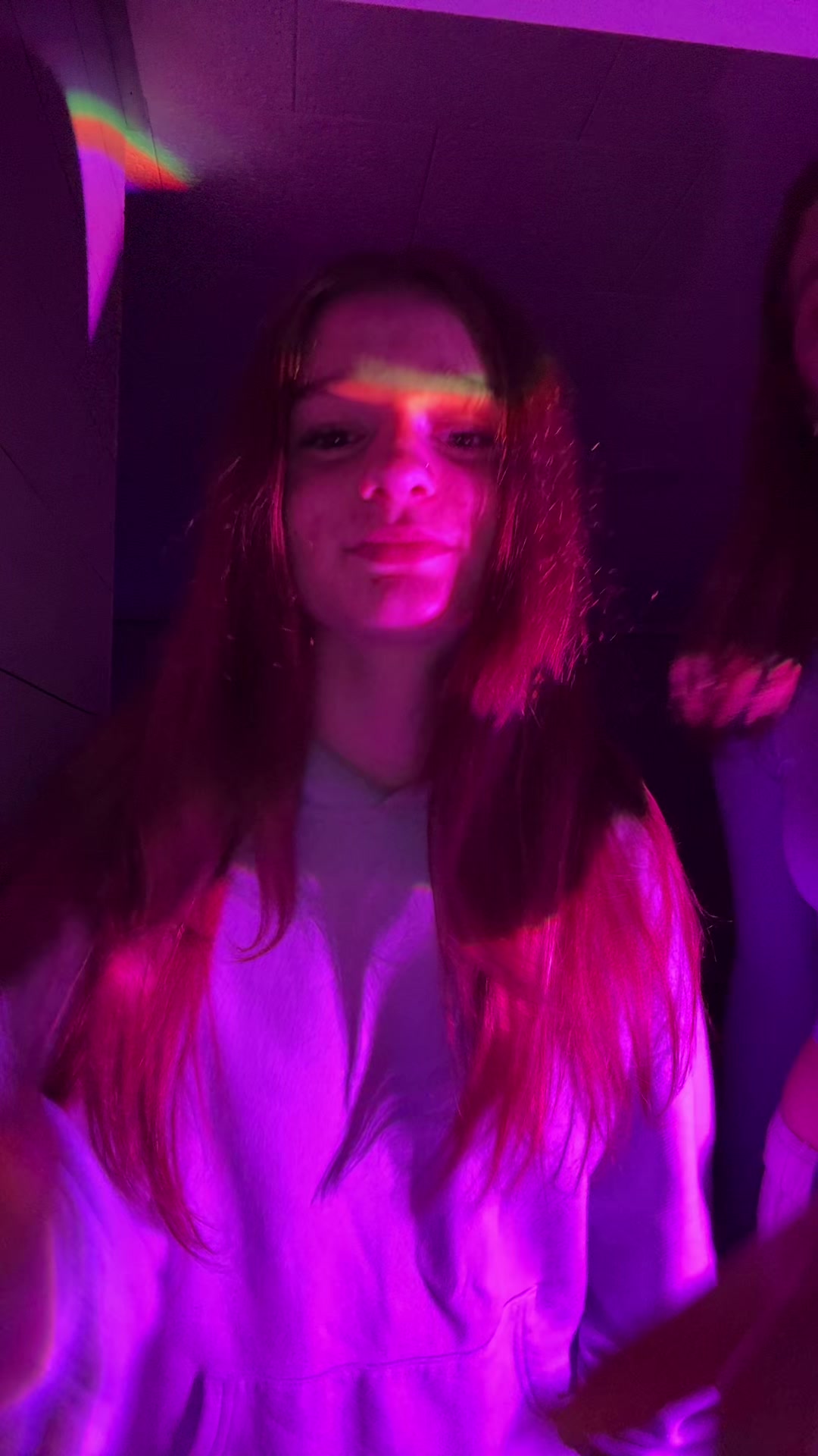 @Bella