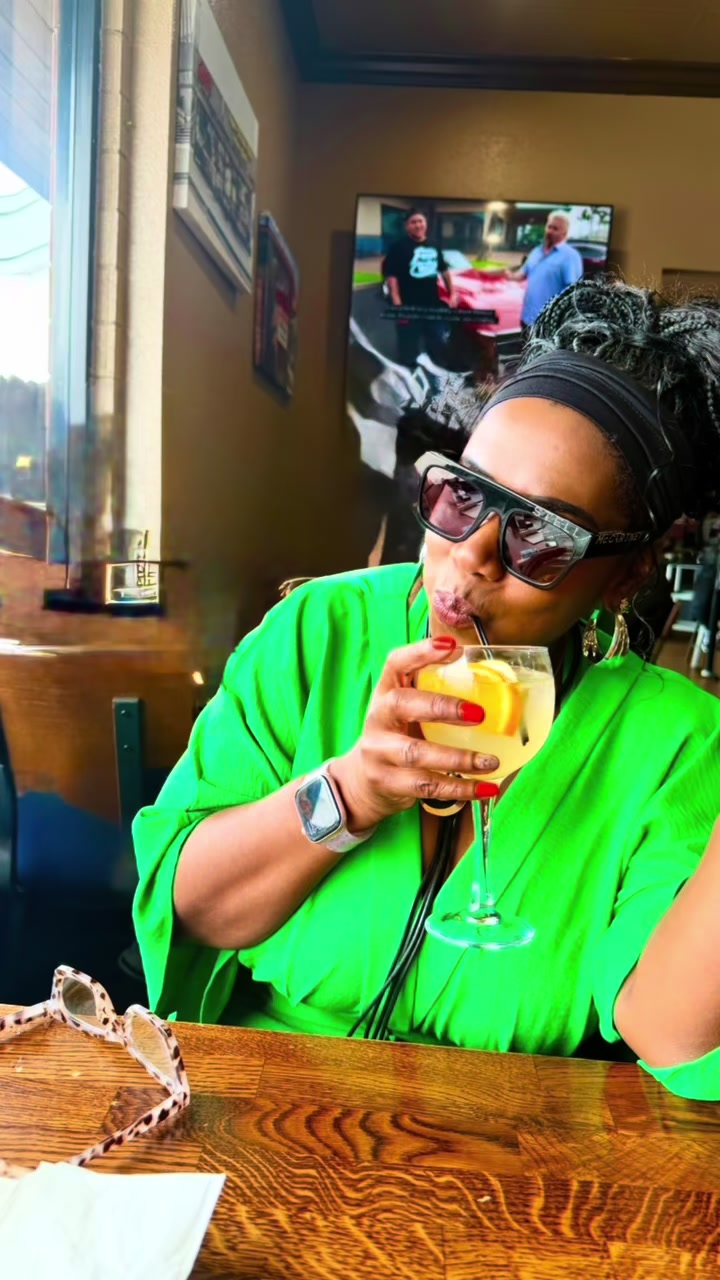 @QueenSharonMoneyYasss