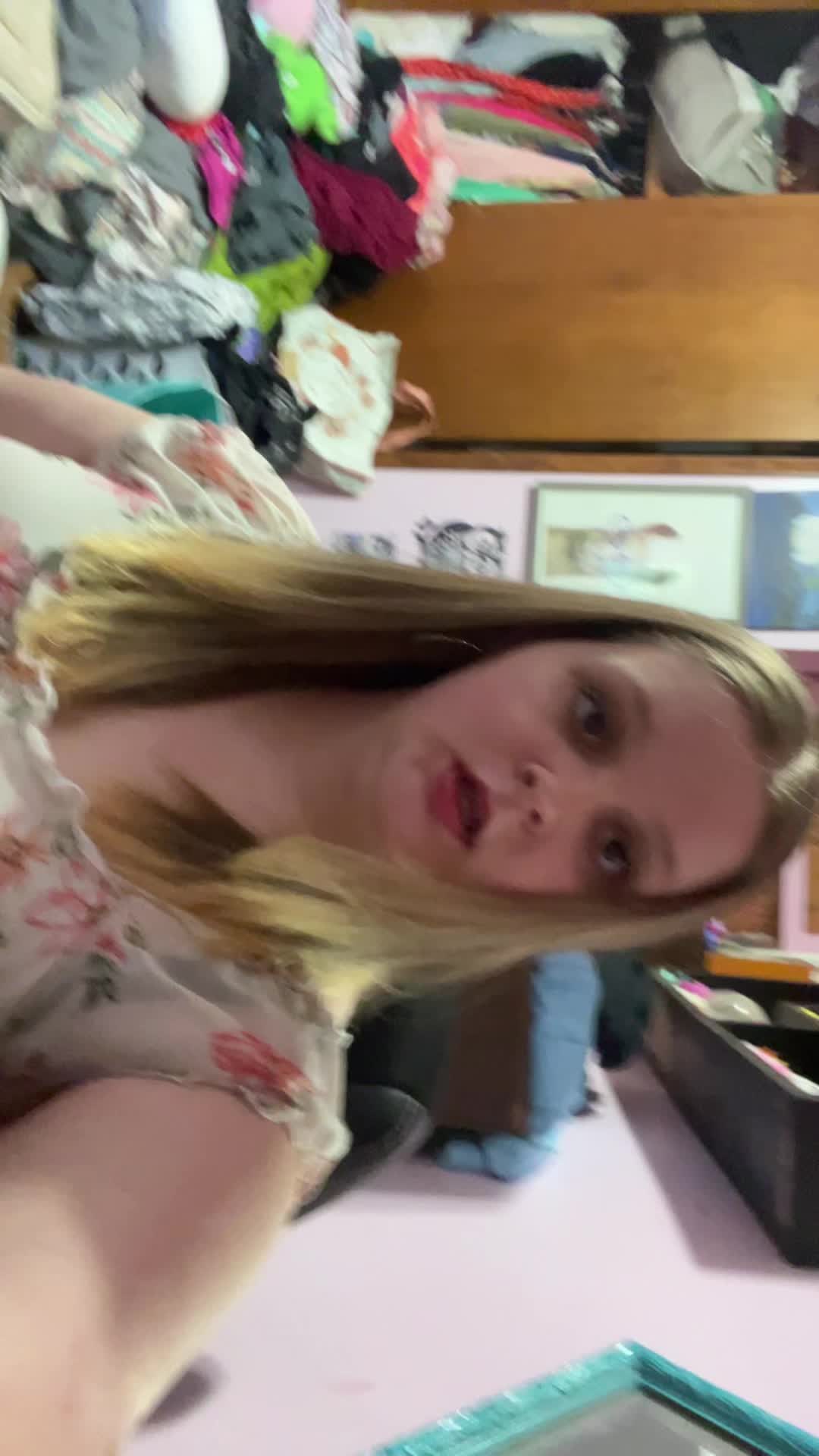 @Abbi