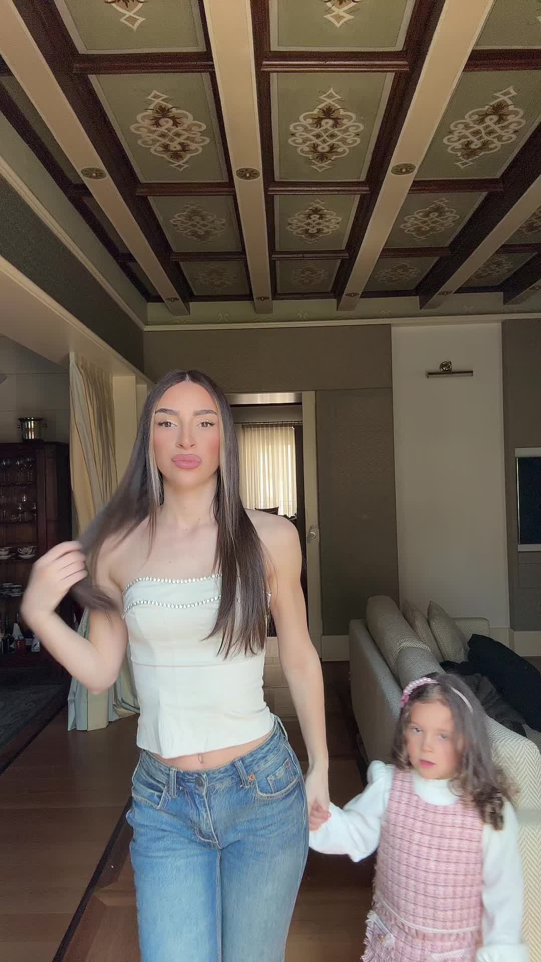 @camillamuraro