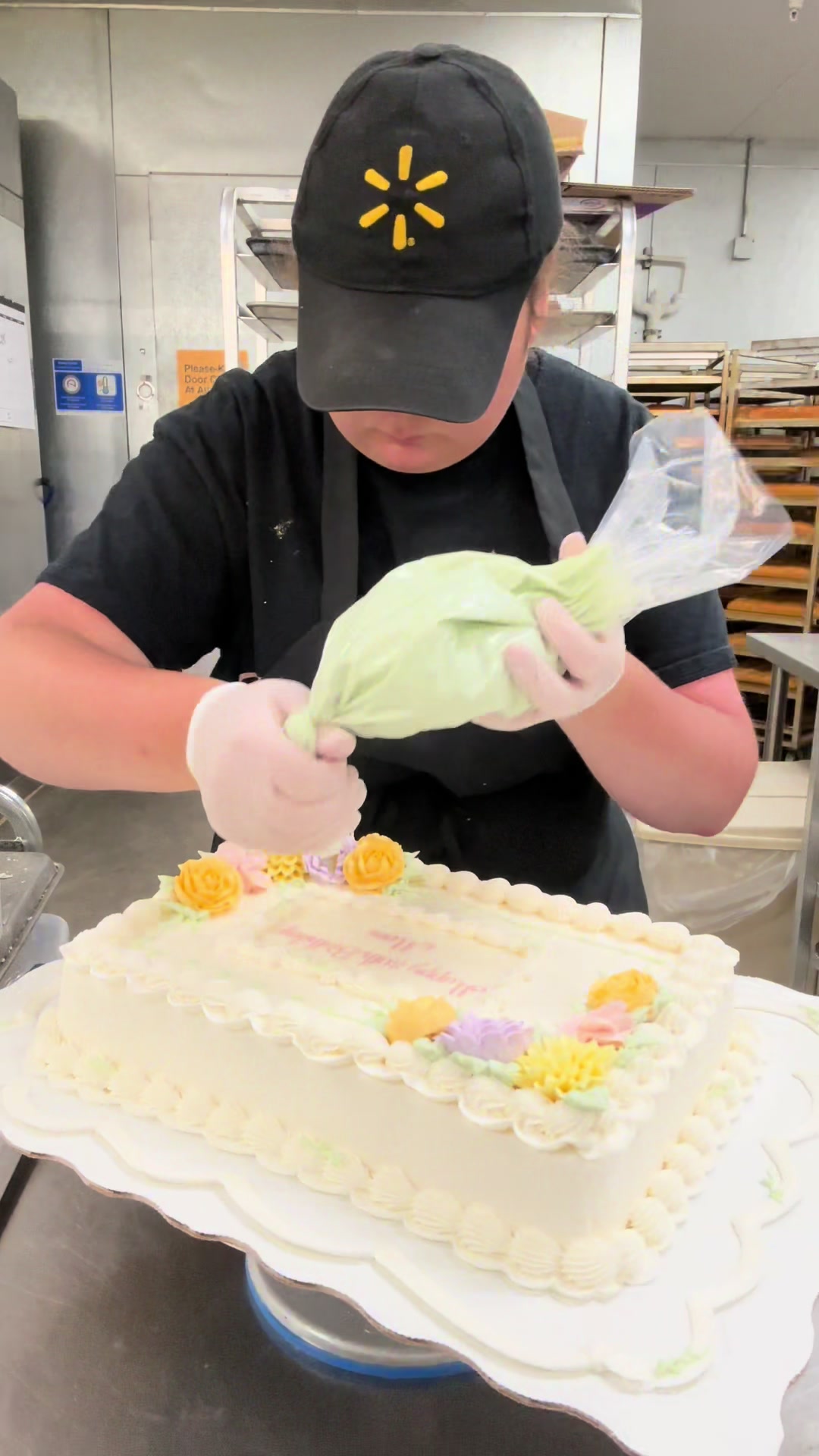 @Ruby🎂🧁💛