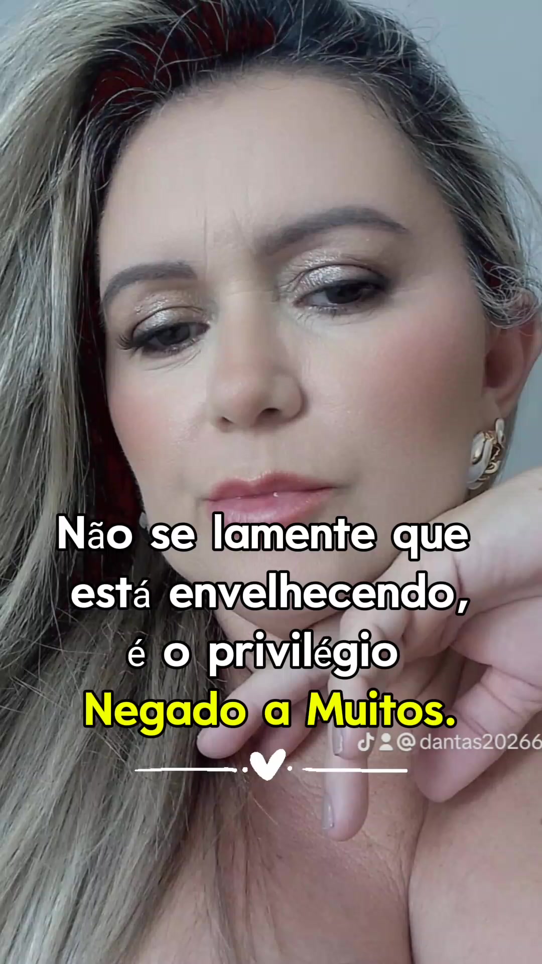 @S&aacute;