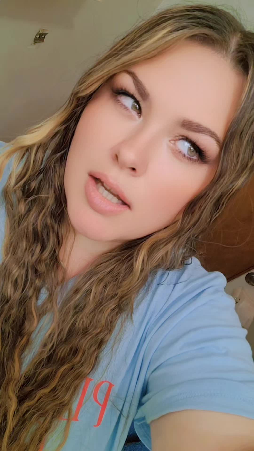 @💋