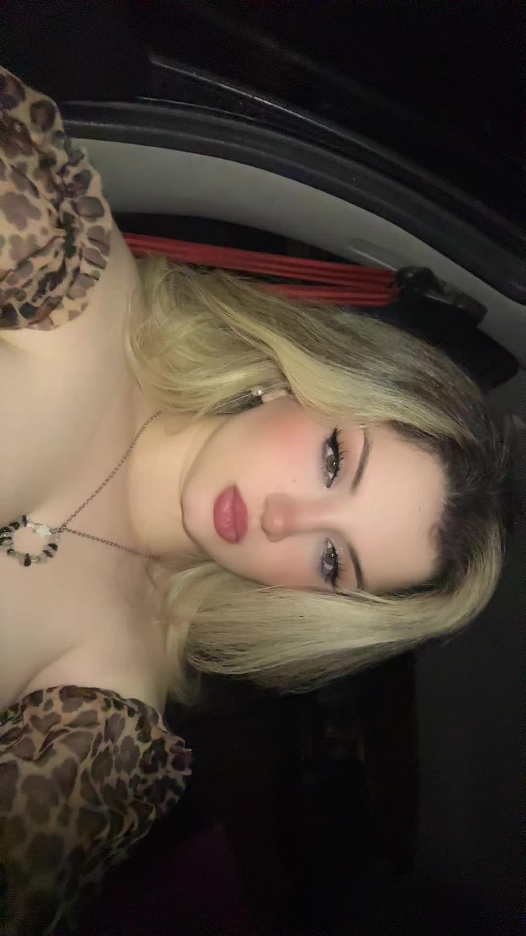 @Anahitaque