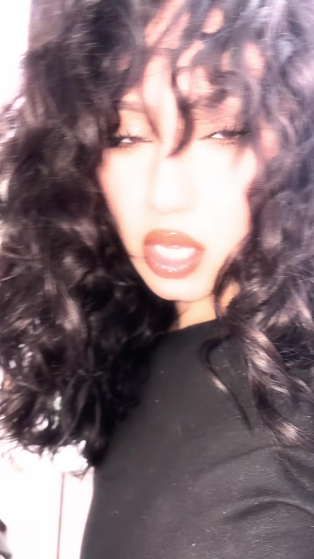 @lillybaabe
