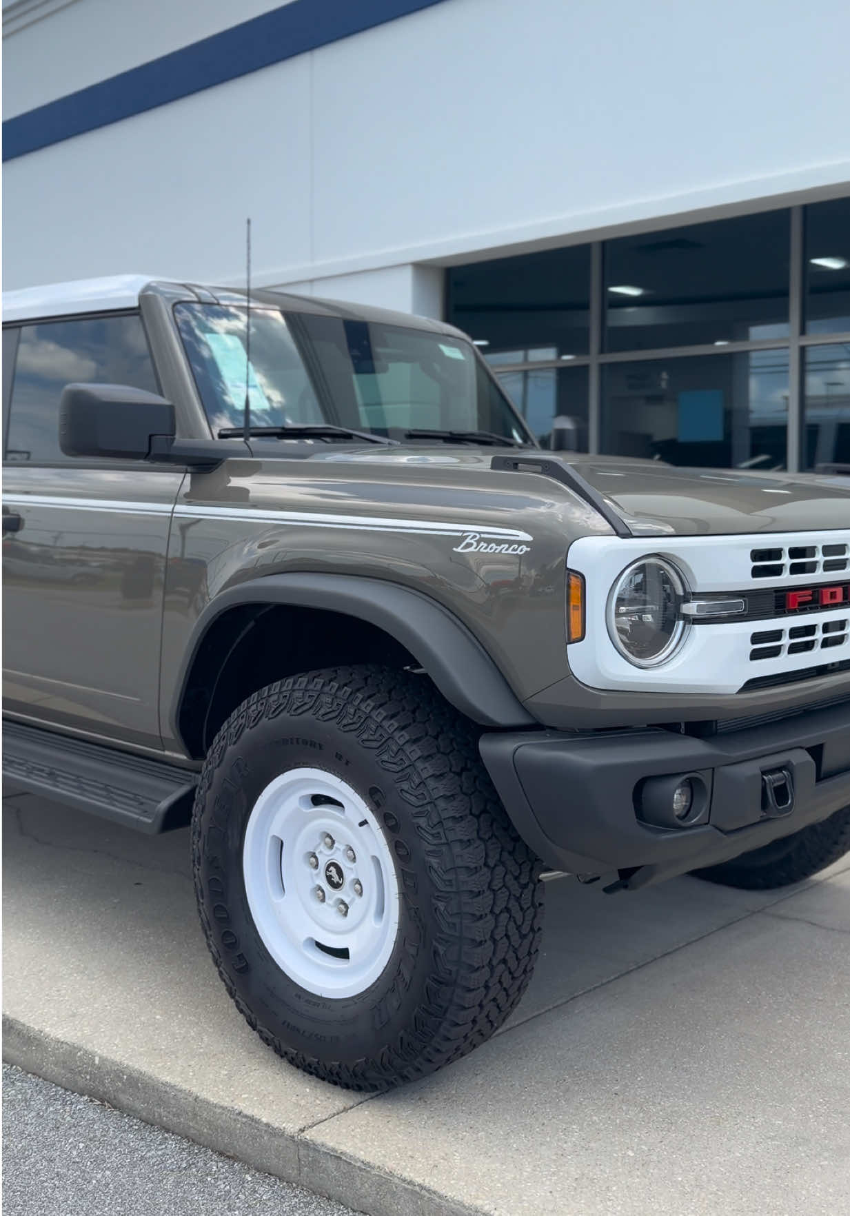 @chrisofficialsales