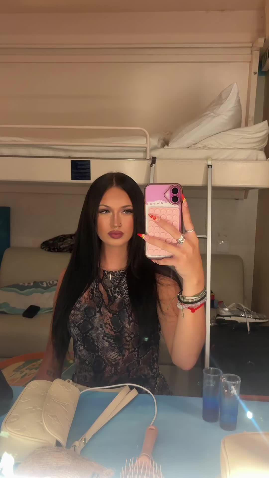 @user205679162