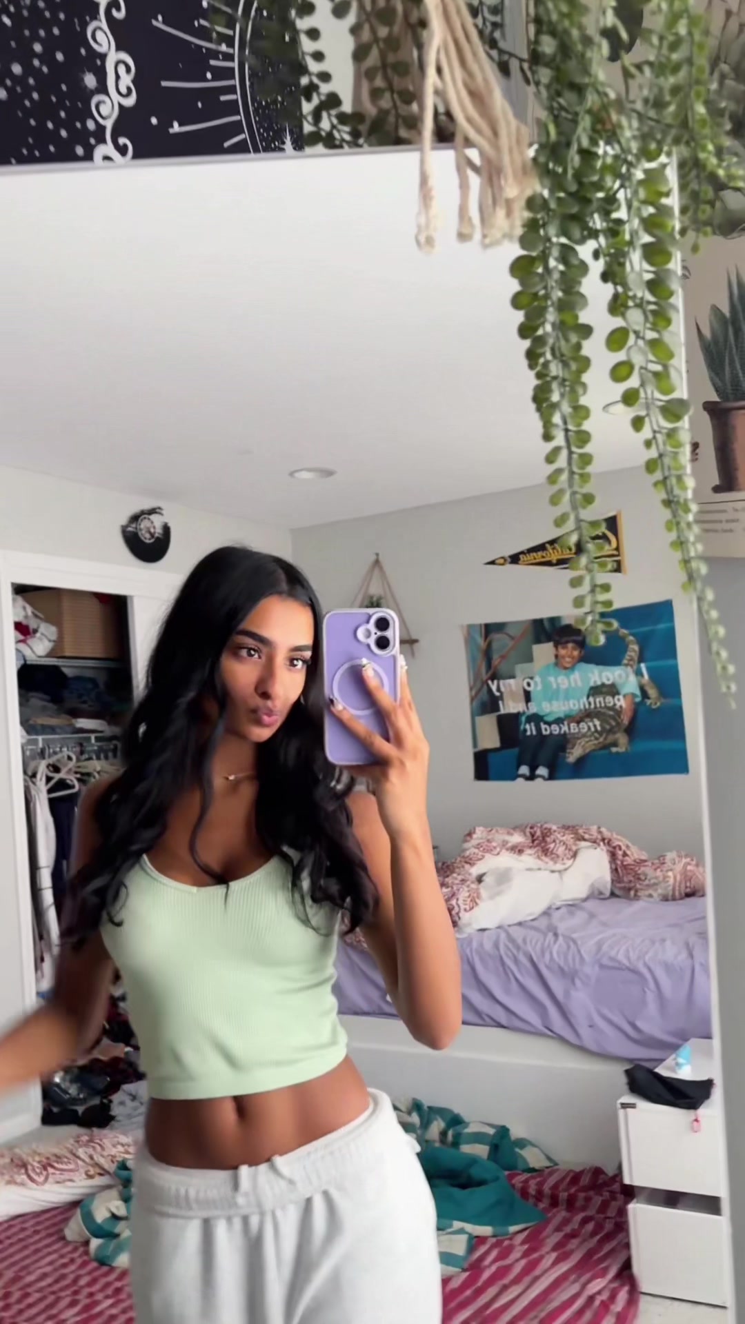@simi🍇