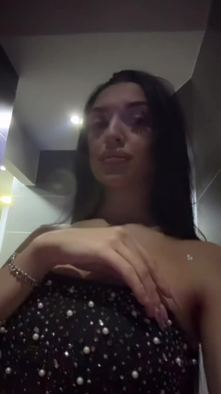 @nela